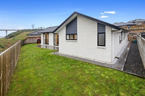 Photo of property in 11 Waikaka Place, Rototuna North, Hamilton, 3210