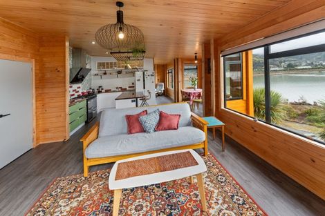 Photo of property in 127 Queen Charlotte Drive, Havelock, Picton, 7281