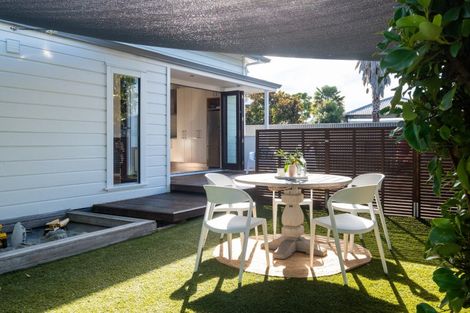 Photo of property in 69 Nelson Crescent, Napier South, Napier, 4110