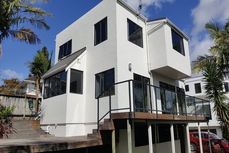 Photo of property in 3/61 Sunrise Avenue, Murrays Bay, Auckland, 0630