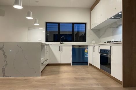 Photo of property in 20e South Street, Papakura, 2110