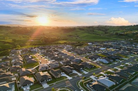 Photo of property in 138 Hitchen Road, Pokeno, 2402