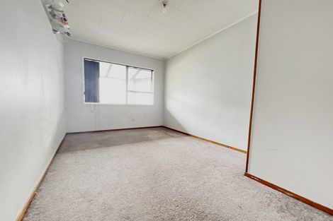 Photo of property in 13 Sikkim Crescent, Clover Park, Auckland, 2019
