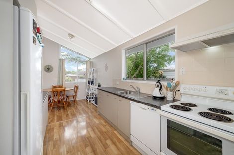 Photo of property in 4 Tangelo Place, Bucklands Beach, Auckland, 2012