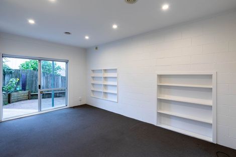 Photo of property in 19 Morriggia Place, Bayview, Auckland, 0629