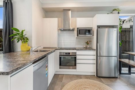 Photo of property in 41 Mapou Road, Hobsonville, Auckland, 0616