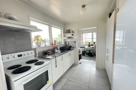 Photo of property in 83 Archmillen Avenue, Pakuranga Heights, Auckland, 2010