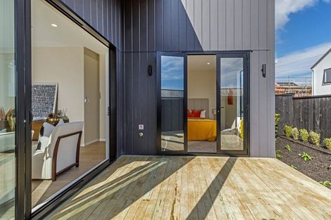 Photo of property in 31 Paretao Street, Massey, Auckland, 0614