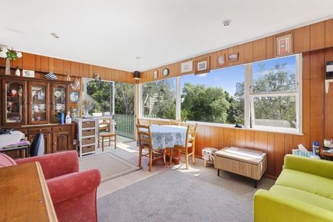 Photo of property in 69 Kahu Road, Paremata, Porirua, 5024