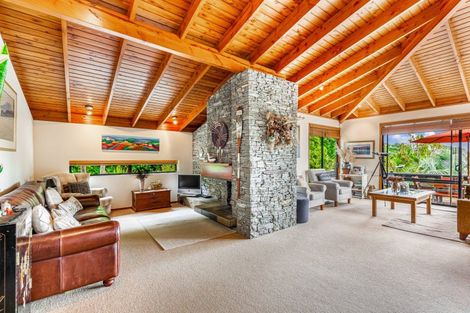 Photo of property in 3 Park Rise, Campbells Bay, Auckland, 0630