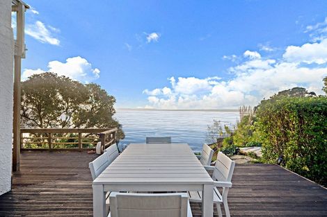 Photo of property in 15 Torkar Road, Clarks Beach, 2122