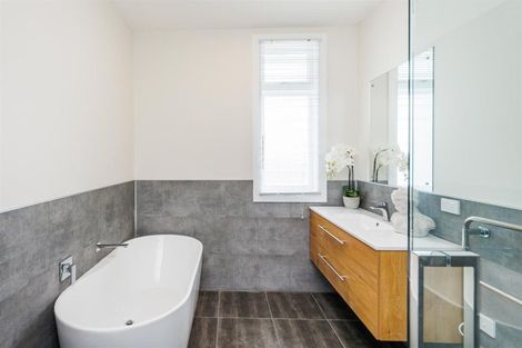 Photo of property in 37 Harris Street, Marton, 4710