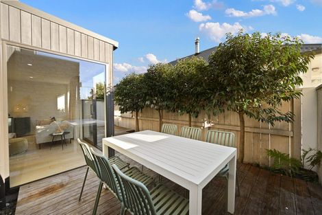 Photo of property in 109b Taylor Street, Cambridge, 3434
