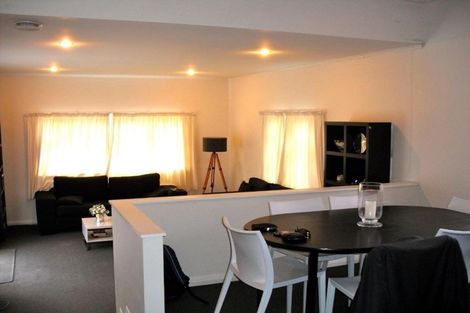 Photo of property in 32 Tirimoana Road, Te Atatu South, Auckland, 0602