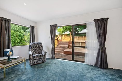 Photo of property in 26 Lingham Crescent, Torbay, Auckland, 0630