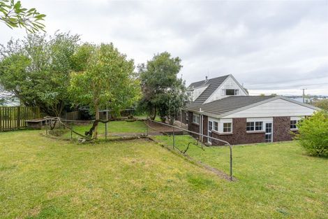 Photo of property in 106 Tuhikaramea Road, Dinsdale, Hamilton, 3204