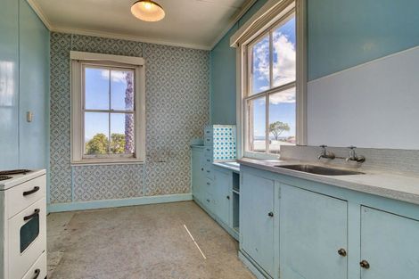 Photo of property in 26 Thompson Road, Bluff Hill, Napier, 4110