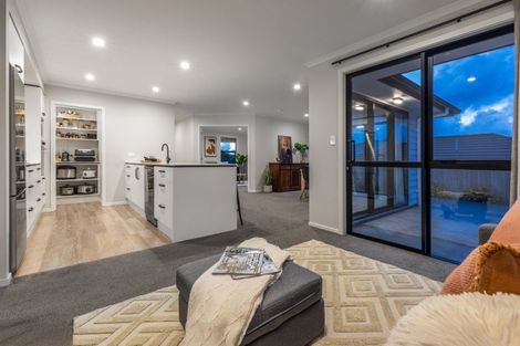 Photo of property in 19 Schooner Drive, Whitby, Porirua, 5024