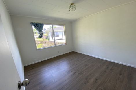 Photo of property in 28 Regency Place, Sunnynook, Auckland, 0632