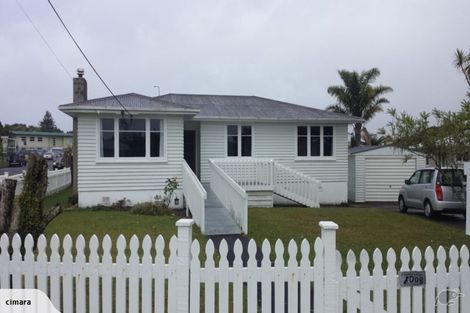 Photo of property in 10 Renata Crescent, Te Atatu Peninsula, Auckland, 0610