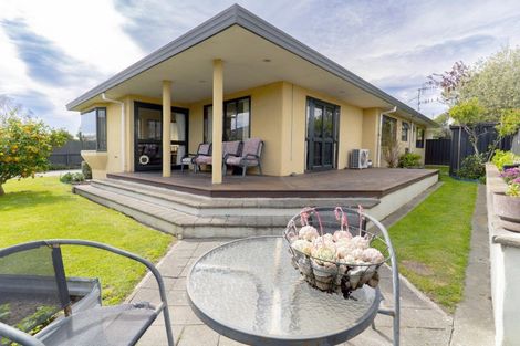 Photo of property in 71 Napier Road, Havelock North, 4130