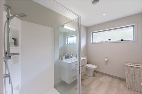 Photo of property in 31 Outlook Terrace, Silverdale, 0932