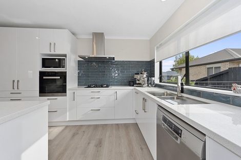 Photo of property in 20 Farringdon Avenue, Rototuna North, Hamilton, 3210