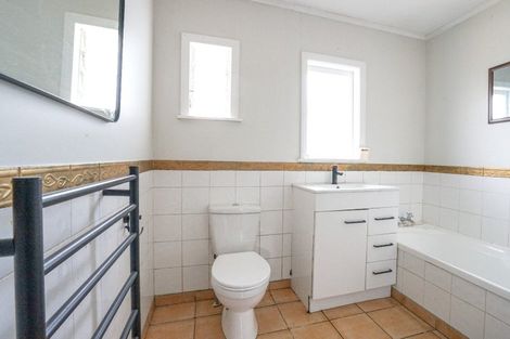 Photo of property in 1/74 Sutton Crescent, Papakura, 2110