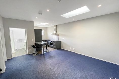 Photo of property in 5/35 Home Street, Mount Victoria, Wellington, 6011