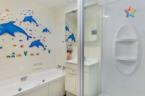 Photo of property in 20 Park Avenue, Epuni, Lower Hutt, 5011