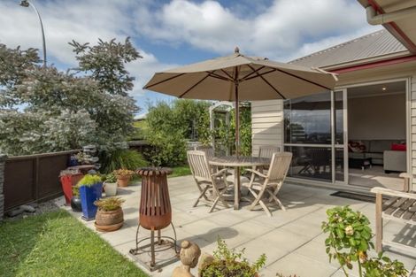 Photo of property in 4 Haden Place, Omokoroa, 3114