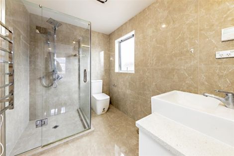 Photo of property in 16 Kerrykeel Drive, Flat Bush, Auckland, 2019