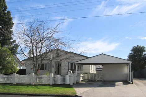 Photo of property in 27 Ngatai Road, Otumoetai, Tauranga, 3110