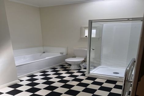 Photo of property in 37 Raroa Road, Kelburn, Wellington, 6012