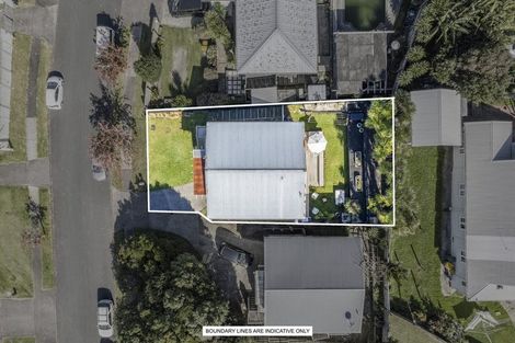 Photo of property in 2/55 Chislehurst Street, Henderson, Auckland, 0612