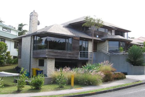 Photo of property in 12 View Road, Campbells Bay, Auckland, 0630
