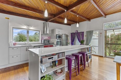 Photo of property in 84 Pahiatua Street, Hokowhitu, Palmerston North, 4410