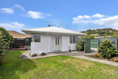 Photo of property in 2/16 Vining Crescent, Stoke, Nelson, 7011