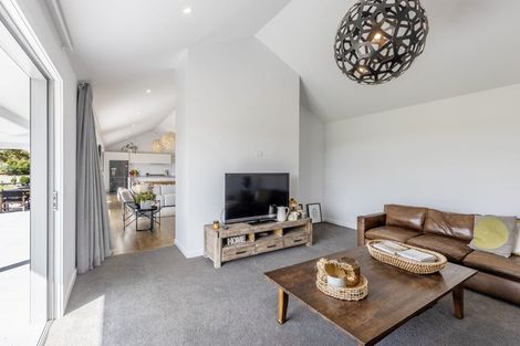 Photo of property in 470 Porangahau Road, Waipukurau, 4282