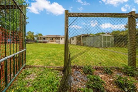 Photo of property in 15 Nikau Street, Inglewood, 4330