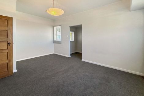 Photo of property in 31 Happy Valley Road, Owhiro Bay, Wellington, 6023