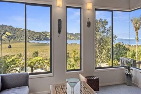 Photo of property in 26 Beach Road, Onerahi, Whangarei, 0110