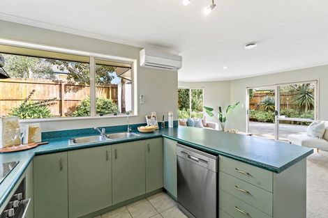 Photo of property in 12 Redcastle Drive, East Tamaki, Auckland, 2013
