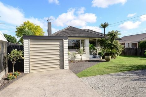 Photo of property in 104 Tuhikaramea Road, Dinsdale, Hamilton, 3204