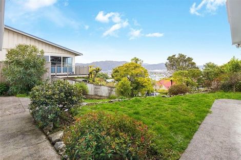 Photo of property in 28 City View Grove, Harbour View, Lower Hutt, 5010