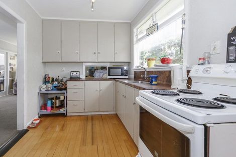 Photo of property in 224 Don Buck Road, Massey, Auckland, 0614