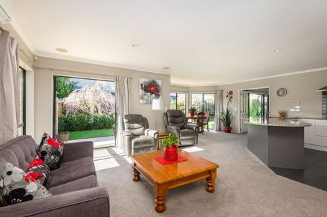 Photo of property in 39 Marsack Crescent, Halswell, Christchurch, 8025