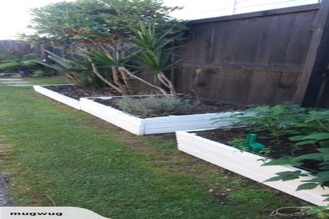 Photo of property in 1/179 Te Atatu Road, Te Atatu South, Auckland, 0610