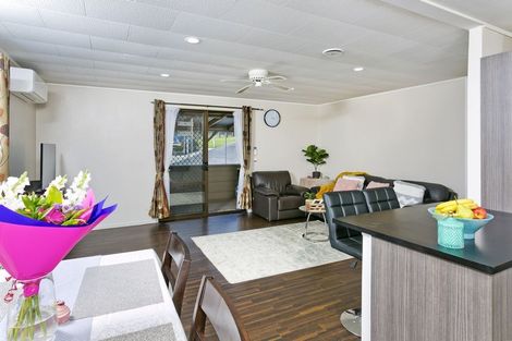 Photo of property in 4/85 Hutchinson Avenue, New Lynn, Auckland, 0600