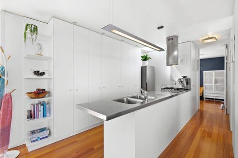 Photo of property in 120b Pioneer Road, Moturoa, New Plymouth, 4310